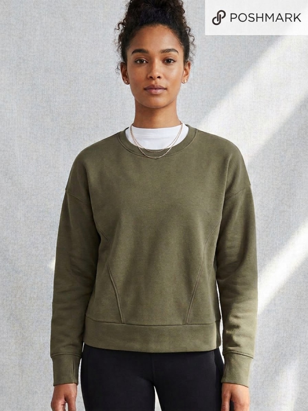 Under Armour Olive Crewneck Pullover Sweatshirt